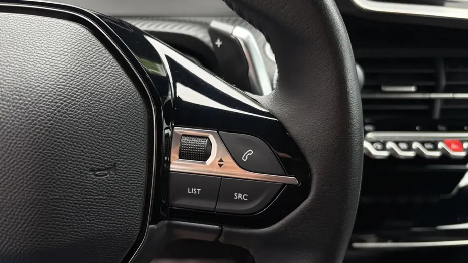 PEUGEOT 2008 -