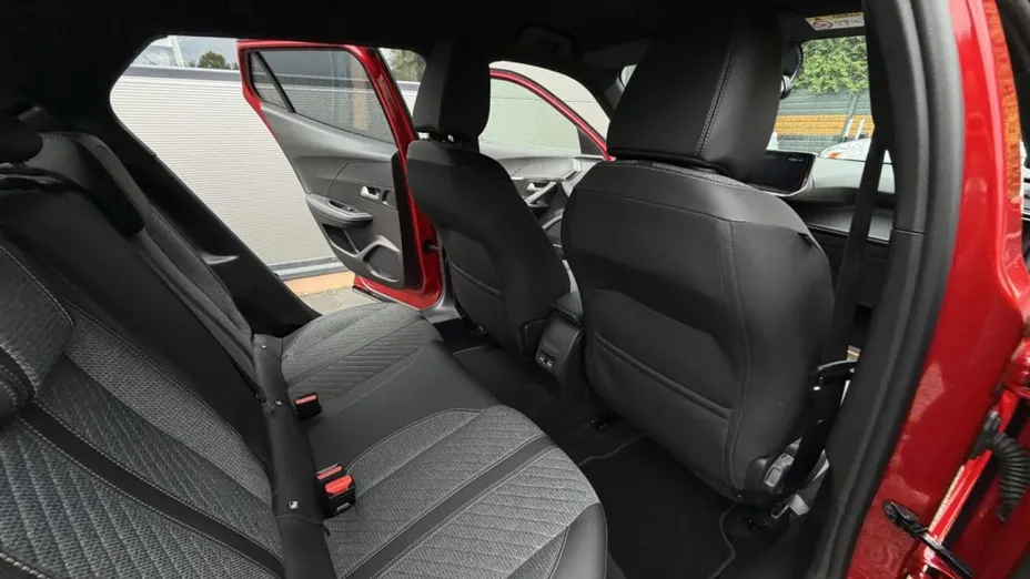 PEUGEOT 2008 -