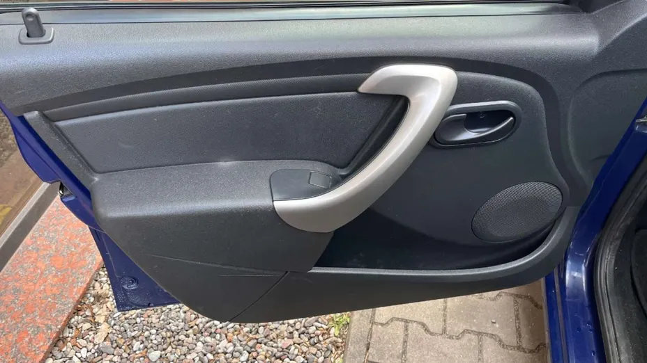 DACIA Sandero -