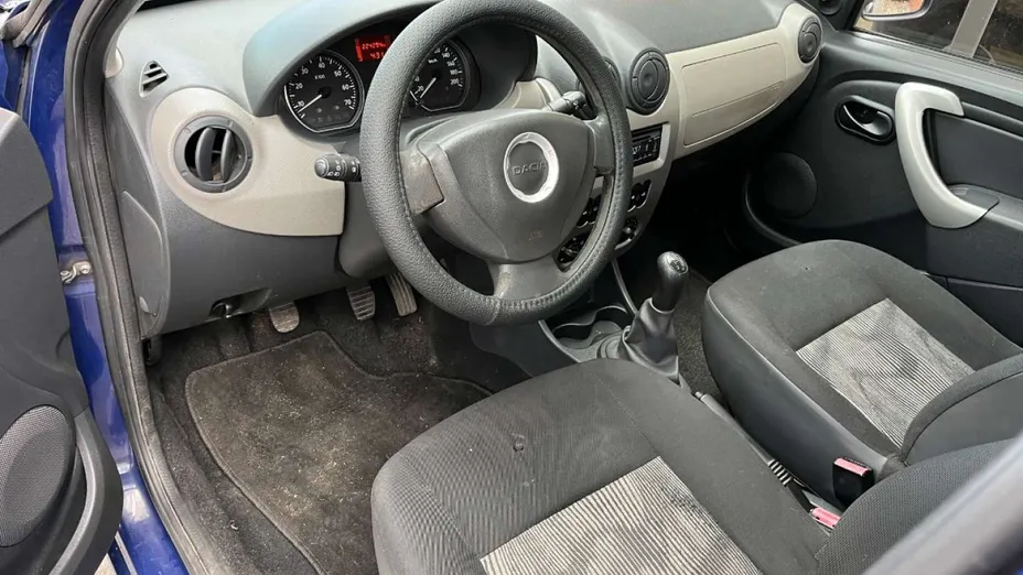 DACIA Sandero -