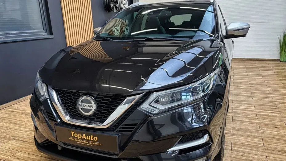 NISSAN Qashqai -