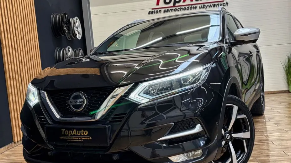 NISSAN Qashqai -