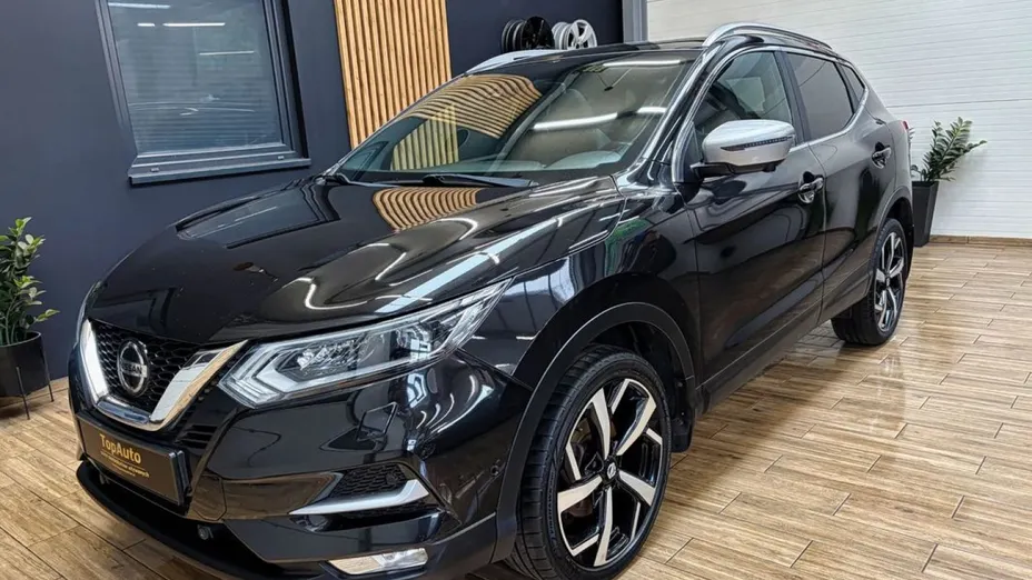 NISSAN Qashqai -