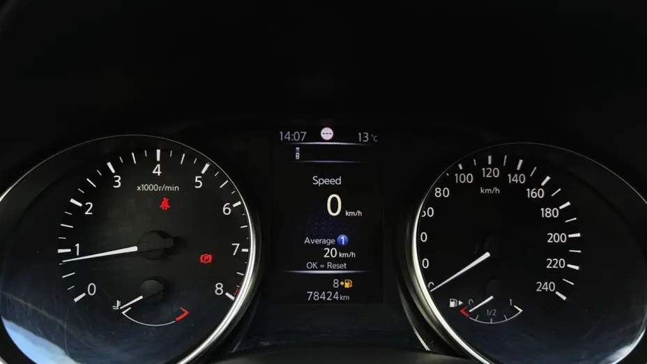 NISSAN Qashqai -