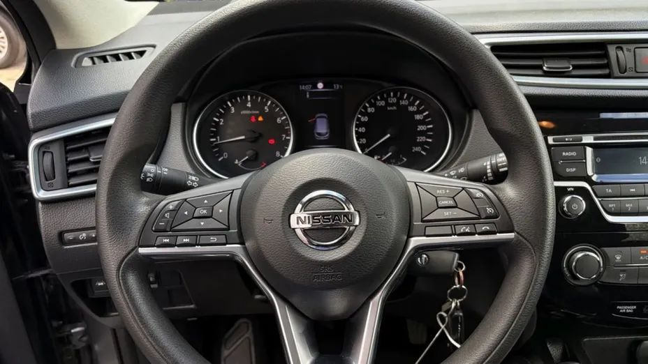 NISSAN Qashqai -
