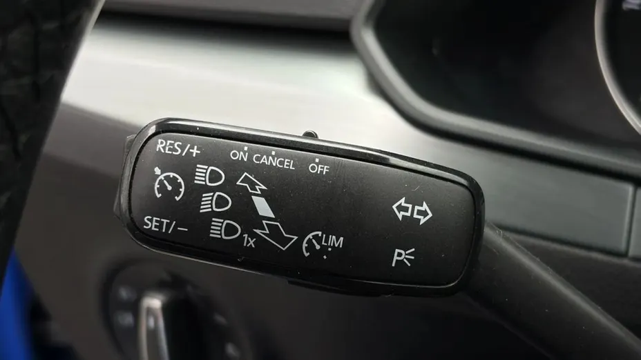 SKODA Superb -