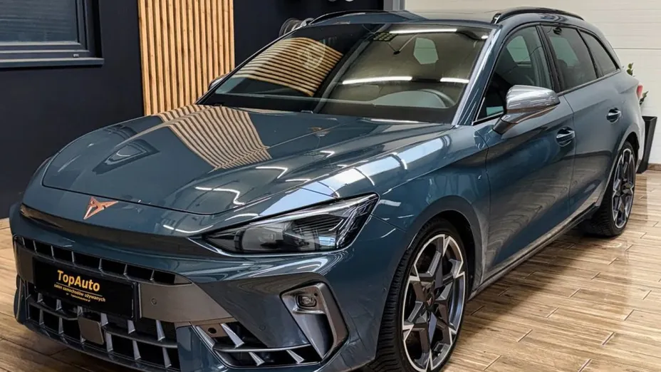 CUPRA Leon -