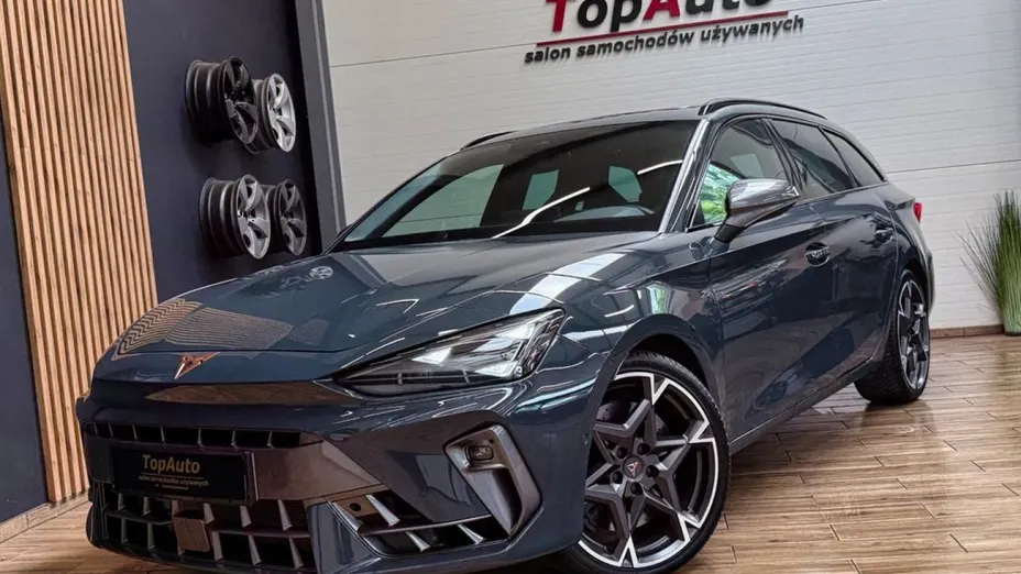 CUPRA Leon -