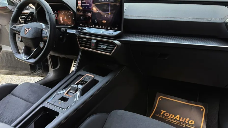 CUPRA Leon -