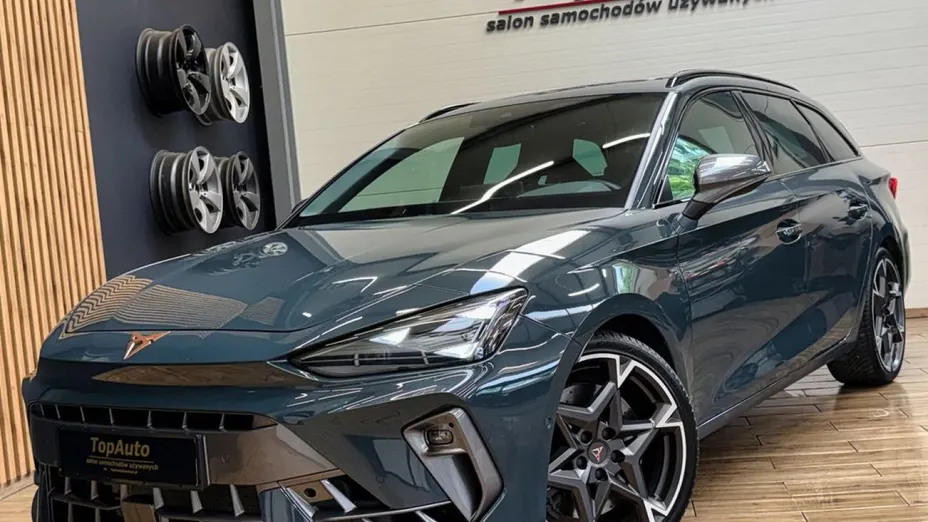 CUPRA Leon -