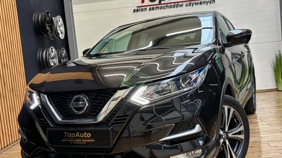 NISSAN Qashqai -