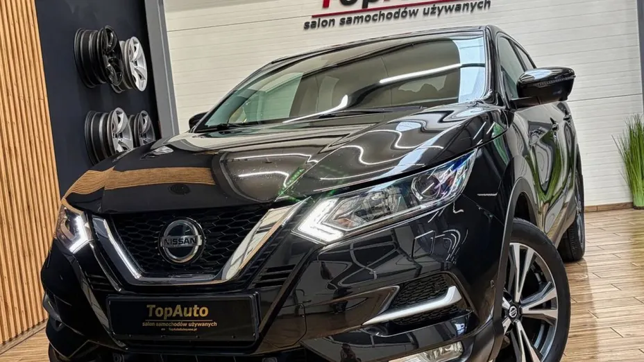 NISSAN Qashqai -