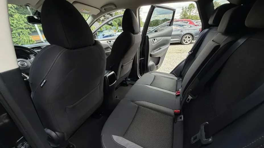NISSAN Qashqai -