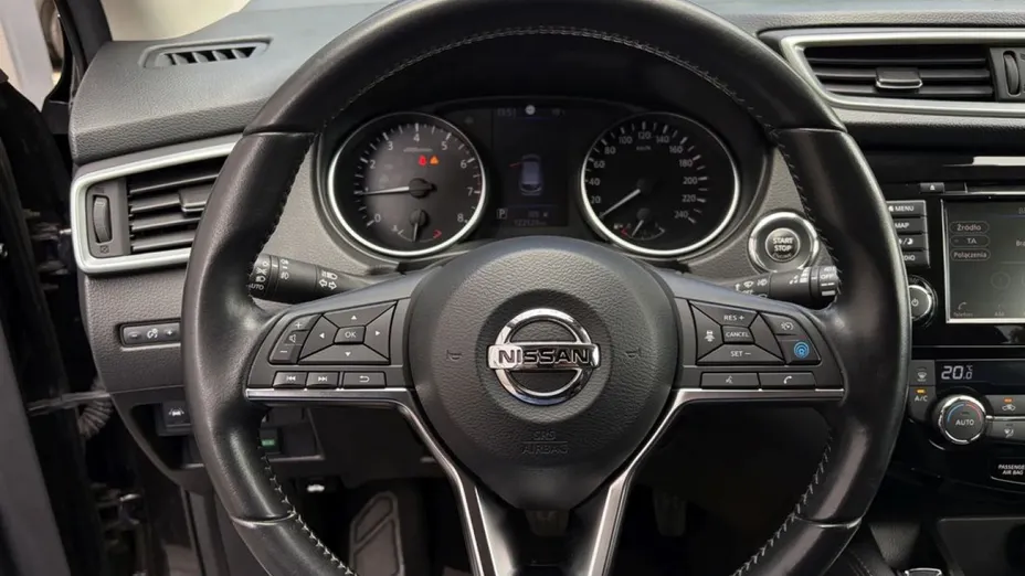NISSAN Qashqai -