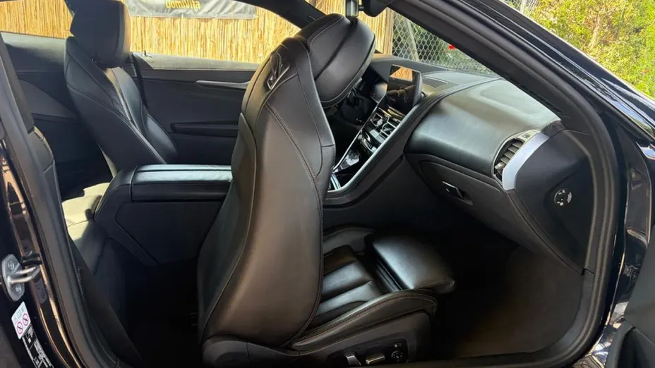 BMW Seria 8 -