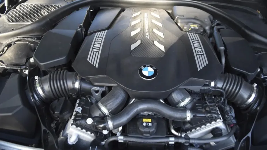 BMW Seria 8 -