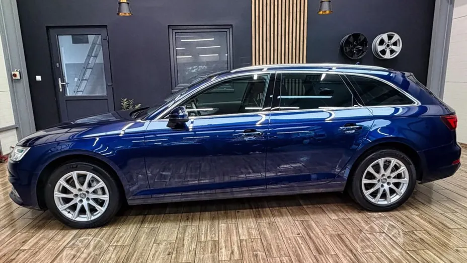 AUDI A4 Avant -