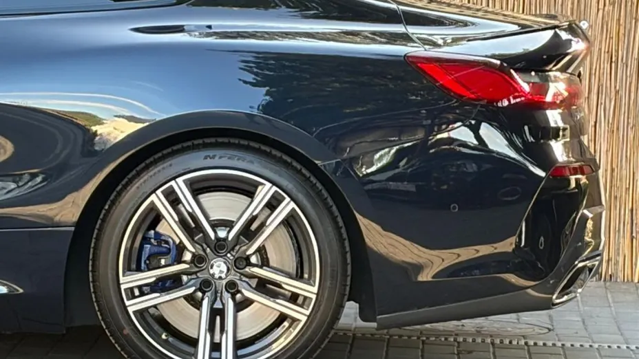 BMW Seria 8 -