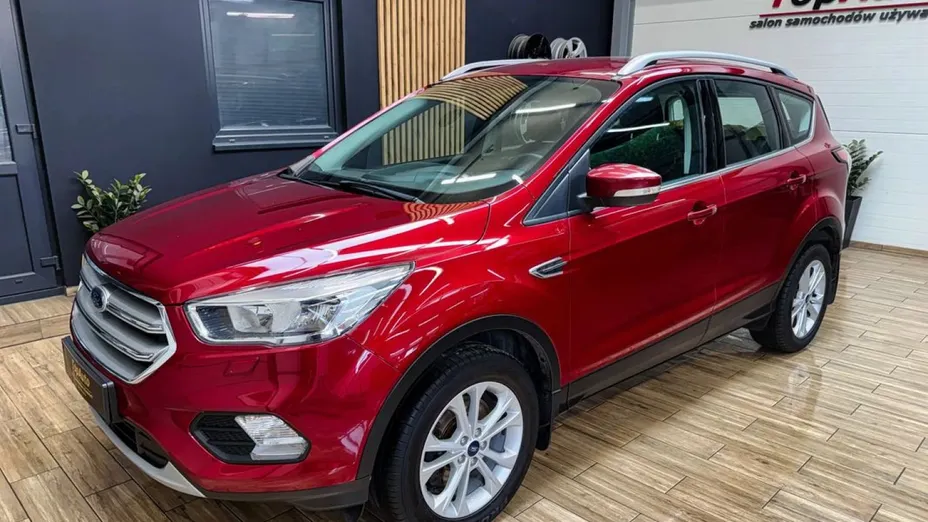 FORD Kuga -
