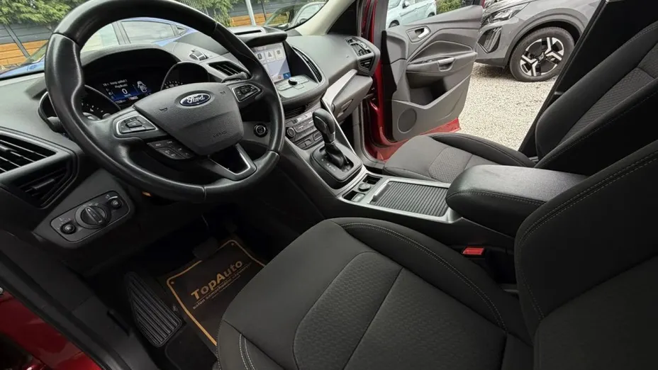FORD Kuga -