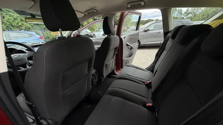 FORD Kuga -