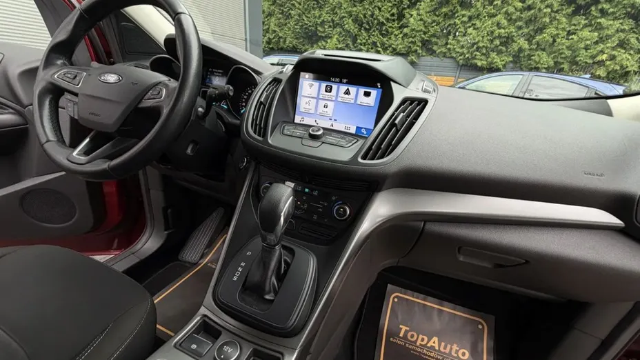 FORD Kuga -