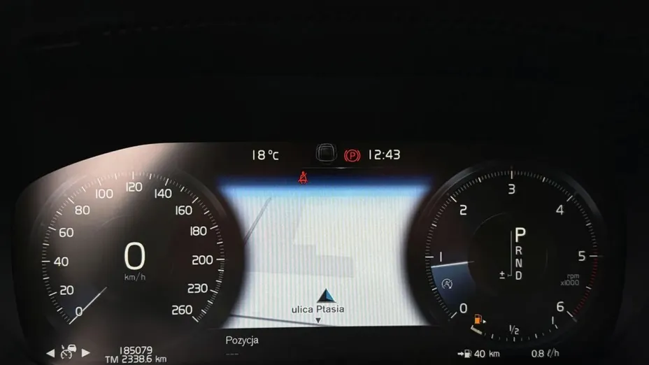 VOLVO V90 -