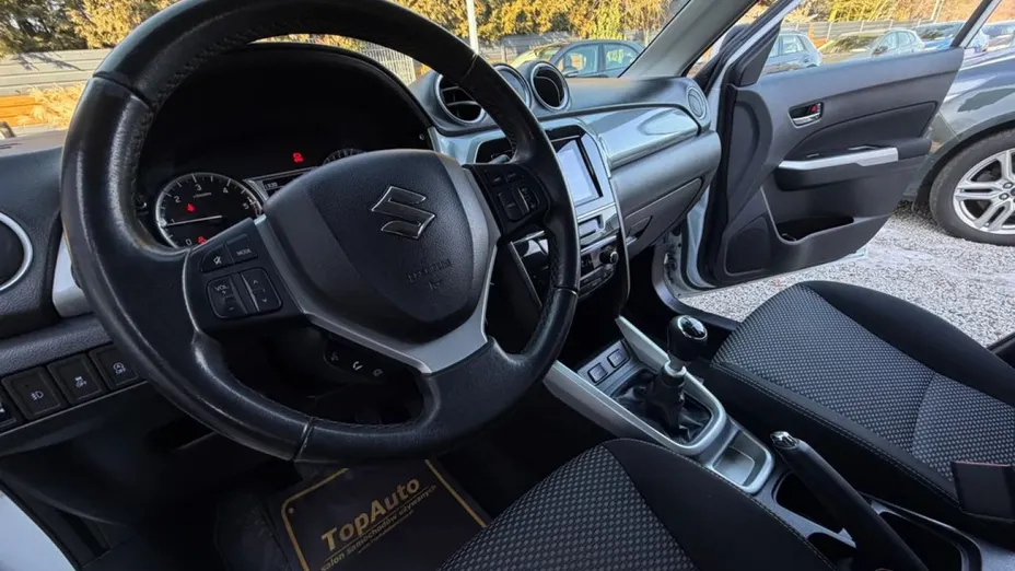 SUZUKI Vitara -