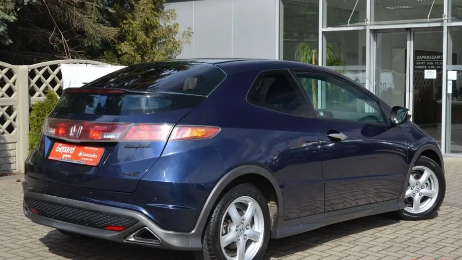 HONDA Civic -