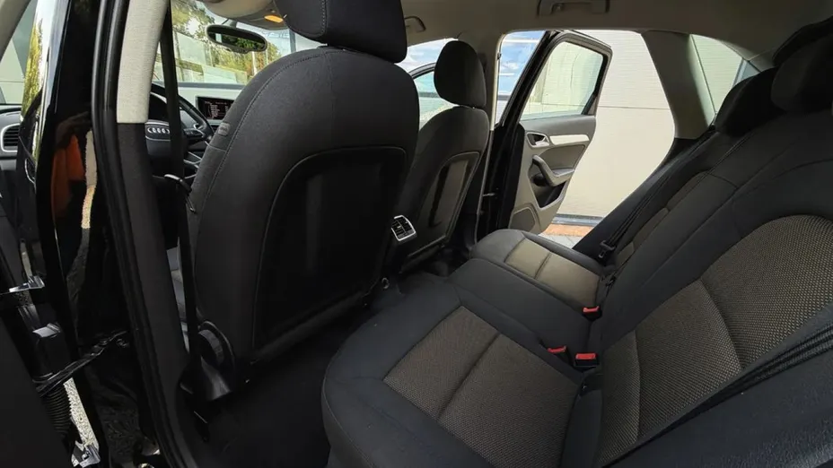 AUDI Q3 -
