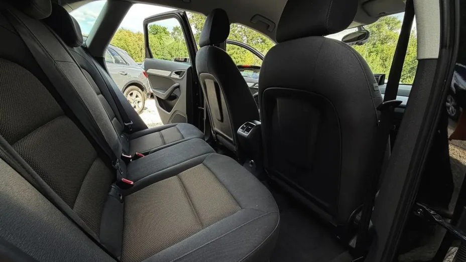 AUDI Q3 -