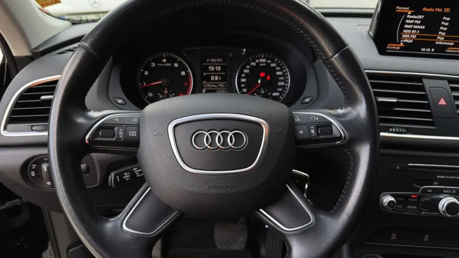 AUDI Q3 -