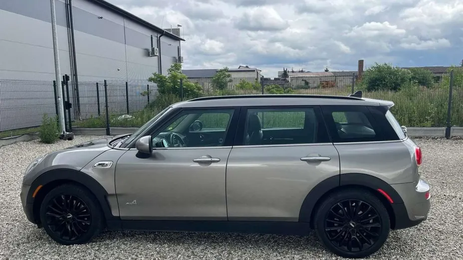 MINI [BMW] Clubman -