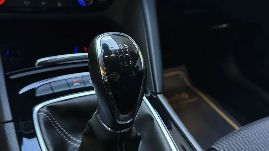 OPEL Insignia -