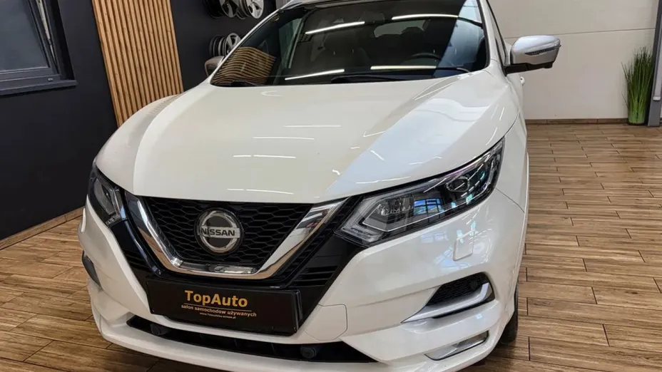 NISSAN Qashqai -