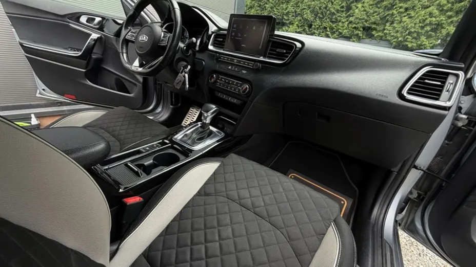 KIA ProCeed -