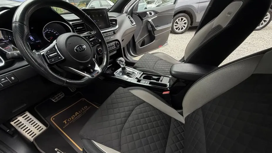KIA ProCeed -
