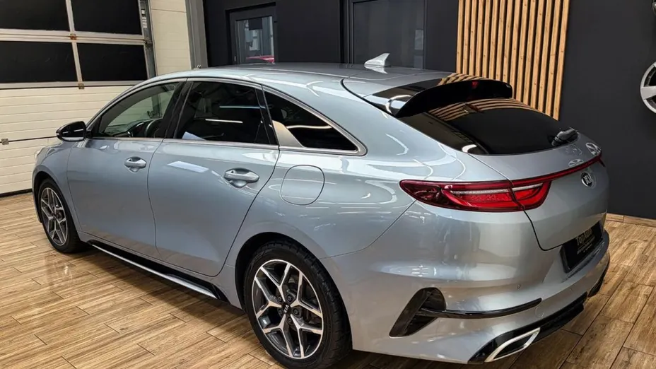 KIA ProCeed -
