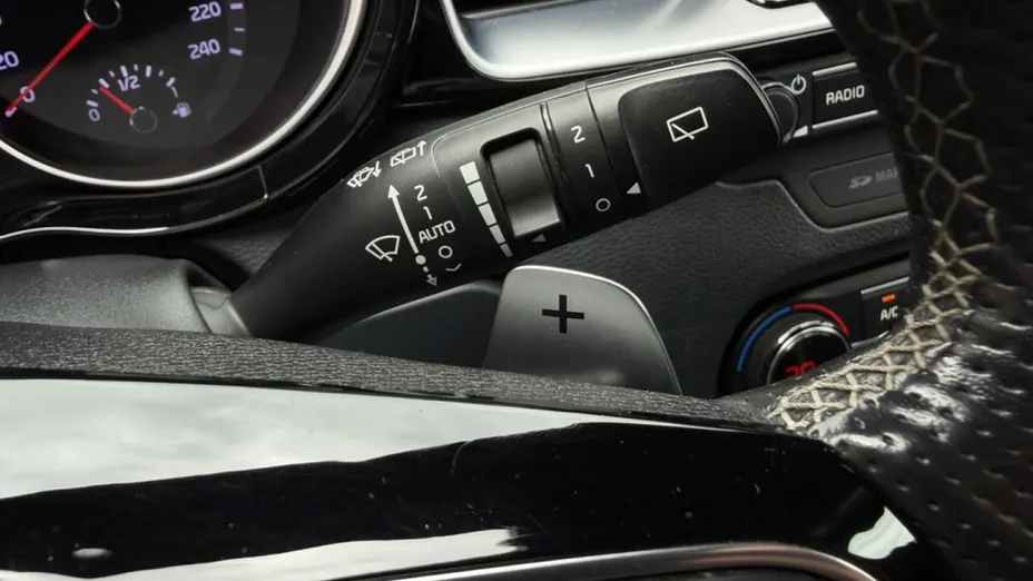 KIA ProCeed -