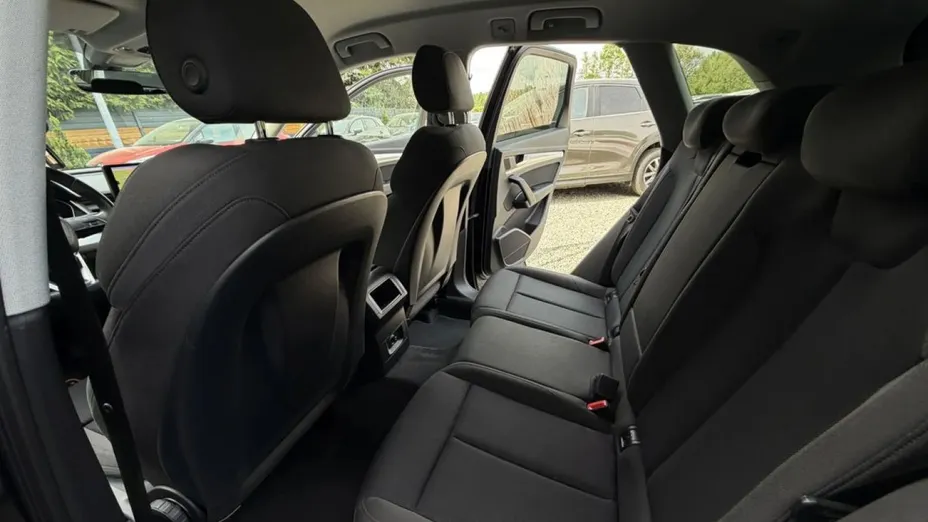 AUDI Q5 -