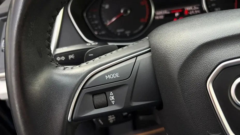 AUDI Q5 -