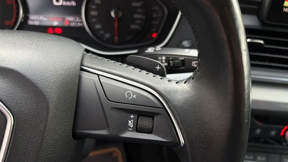 AUDI Q5 -
