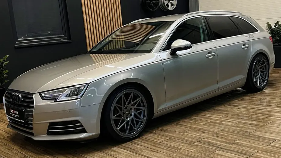 AUDI A4 Avant -