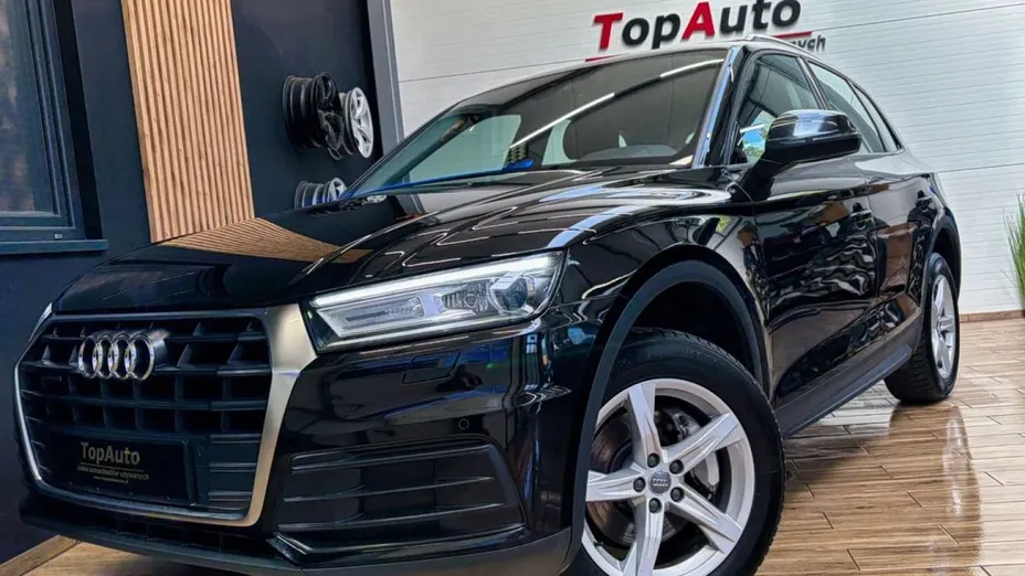 AUDI Q5 -