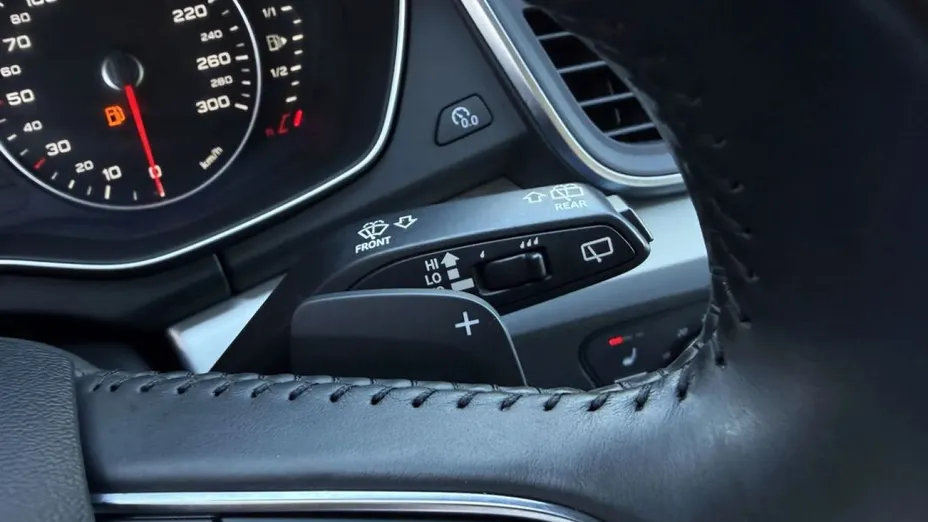 AUDI Q5 -