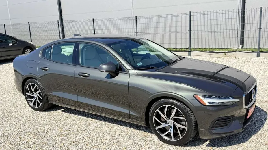 VOLVO S60 -