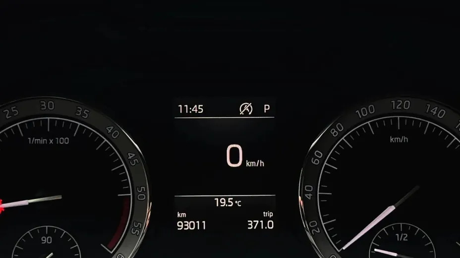 SKODA Karoq -