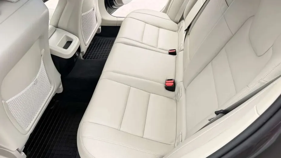 VOLVO S60 -