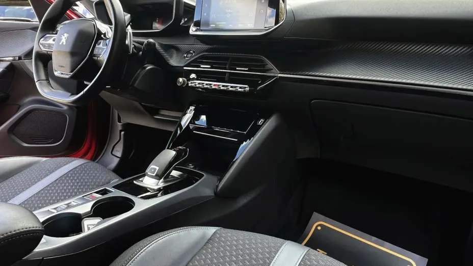 PEUGEOT 2008 -