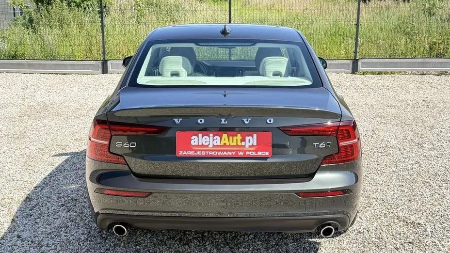 VOLVO S60 -